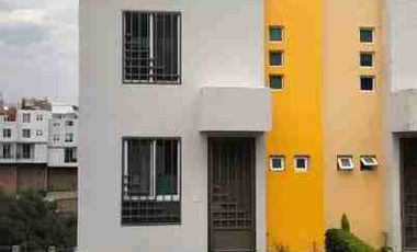 BONITA CASA EN RENTA.