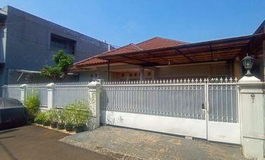 Cocok untuk usaha kost , tempat tinggal siap huni , lokasi strategis , dekat UIN , legoso