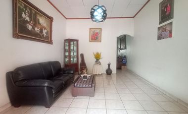 Cocok untuk usaha kost , tempat tinggal siap huni , lokasi strategis , dekat UIN , legoso