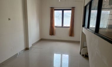 DISEWAKAN! RUANG KANTOR di Ruko Lantai 2, Bekasi Utara