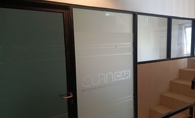 DISEWAKAN! RUANG KANTOR di Ruko Lantai 2, Bekasi Utara