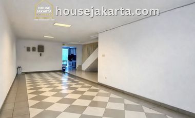 Rumah Cantik Minimalis area Cipete Jakarta Selatan