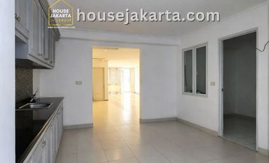 Rumah Cantik Minimalis area Cipete Jakarta Selatan