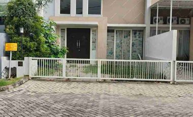 Dijual murah via lelang rumah di taman wisata regency Driyorejo Gresik