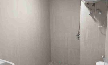 disewakan apartemen puncak dharmahusada tower A lt 32 full furnish mewah  luas 56