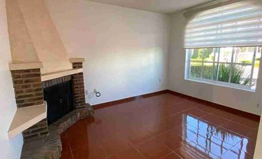 CASA EN RENTA EN METEPEC HACIENDA GUADALUPE