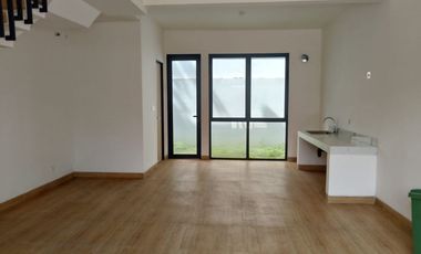 Rumah Rapih Siap SEWA di Cendana Peak Lippo Karawaci Utara
