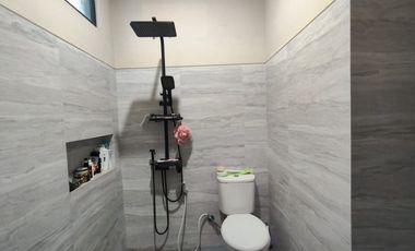 DIJUAL RUMAH-ARKATAMAA Town House, 2 Lt, Siap Huni, Semi Furnished, Bebas Banjir, bisa KPR