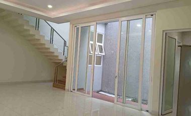 Dijual Rumah Baru di kelapa gading 4+1 KT