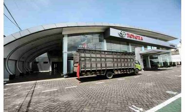 Dijual Dua Unit Ex Showroom Toyota Jalan Jenggolo Pucang Sidoarjo dan Jalan Raya Taman Sepanjang Sidoarjo