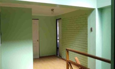 Vendo Hermosa Casa Sólida, Regularizada, 4dormitorios 2baños 2Estacionamientos.