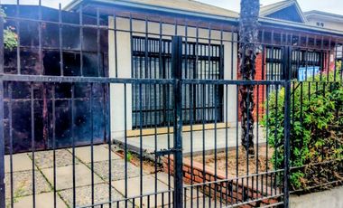 Se vende casa con 800 m² de terreno, a pasos del centro de Talca