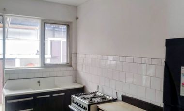 Se vende casa con 800 m² de terreno, a pasos del centro de Talca