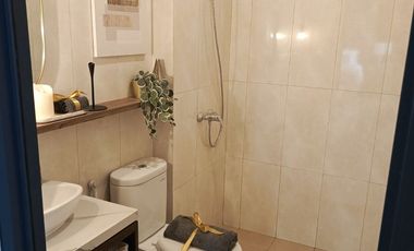 Rumah 4 Kamar Tidur, Konsep Attic, Dekat Bandara Sultan Hasanuddin Makassar