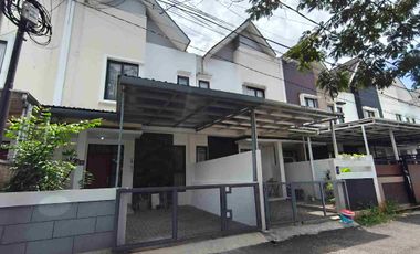 Rumah 2 lantai siap huni di komplek Cipamokolan bebas banjir