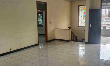 Rumah Terawat Mainroad Antapani Kota Bandung cocok untuk usaha