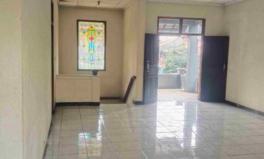 Rumah Terawat Mainroad Antapani Kota Bandung cocok untuk usaha