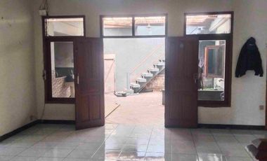 Rumah Terawat Mainroad Antapani Kota Bandung cocok untuk usaha