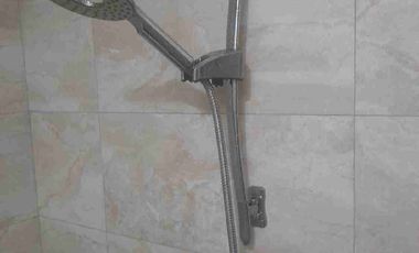 Di Jual Rumah Bagus  3 Lantai 3 kamar Tidur Lokasi Di Bintara Jaya Bekasi Barat