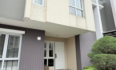 Lake View Residence Siap Huni di Rossini Rumah Cantik 8x12 SHM Dekat Eastvara