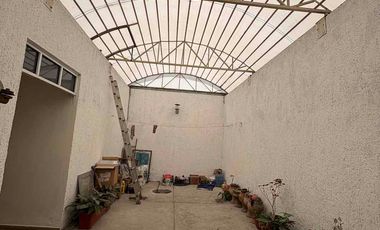 AR CASA EN VENTA DE UN PISO METEPEC