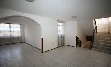 Departamento con Amplias Terrazas y Vista Espectacular en La Primavera