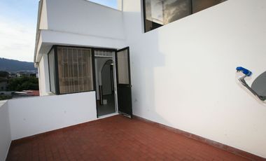 Departamento con Amplias Terrazas y Vista Espectacular en La Primavera