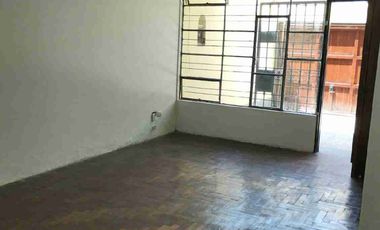 SE VENDE CASA DE 2 PISOS CON AZOTEA EN URB. ELIO - CERCADO DE LIMA