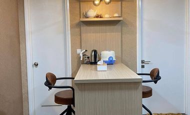 Selling 2 Bedroom Apartment Full Furnished Intermark BSD right at the first BSD toll exit