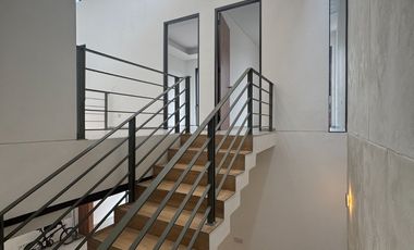 Dijual Rumah Modern Minimalis di Alam Sutera