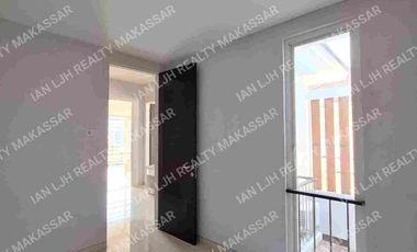 RUMAH MEWAH SIAP HUNI. SUDUT FURNISH & FREE AC. TIPE 173M². 4+1 KAMAR TIDUR.