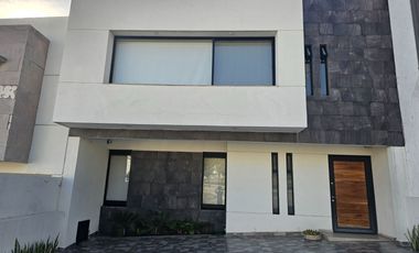 Casa AMUEBLADA EN RENTA, fraccionamiento Lomas Punta del Este (zona sur), León, Guanajuato
