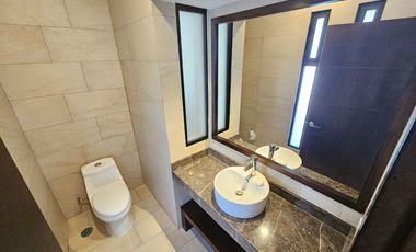 Casa AMUEBLADA EN RENTA, fraccionamiento Lomas Punta del Este (zona sur), León, Guanajuato