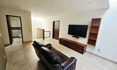 Casa AMUEBLADA EN RENTA, fraccionamiento Lomas Punta del Este (zona sur), León, Guanajuato