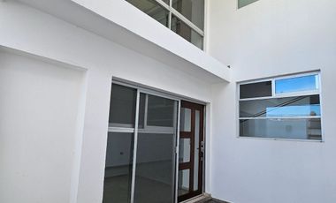 Casa EN RENTA, fraccionamiento Jardines del Moral (zona norte), León, Guanajuato.