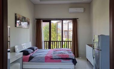 Rumah Elit dengan Kolam Renang Disewakan, di Kuta Utara Area