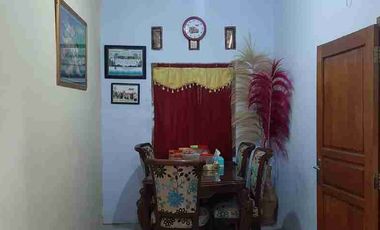 jual rumah kampung deket lampu merah brimob kota Ciracas surat SHM akses mobil