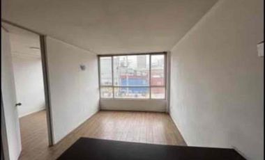 Arriendo departamento 1D 1B con estacionamiento a pasos metro ecuador