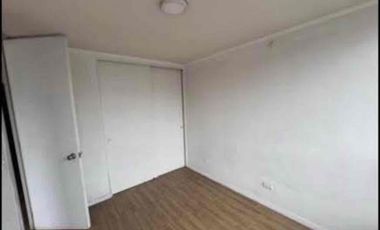 Arriendo departamento 1D 1B con estacionamiento a pasos metro ecuador