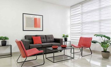 Arriendo departamento 1D 1B con estacionamiento a pasos metro ecuador