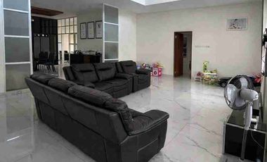 Rumah Mewah Minimalis 2 Lantai di Perumahan Cluster Argomulyo Salatiga