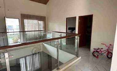 Rumah Mewah Minimalis 2 Lantai di Perumahan Cluster Argomulyo Salatiga