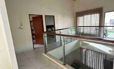 Rumah Mewah Minimalis 2 Lantai di Perumahan Cluster Argomulyo Salatiga