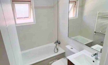 Se arrienda amplia casa en Condominio Hacienda San Sebastian.