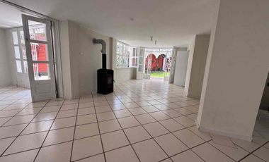 Alquiler de Casa con jardín en Santiago de Surco