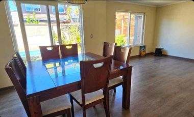 Vendo amplia casa 3d, 4b con piscina en Portal de San Pedro