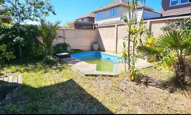 Vendo amplia casa 3d, 4b con piscina en Portal de San Pedro