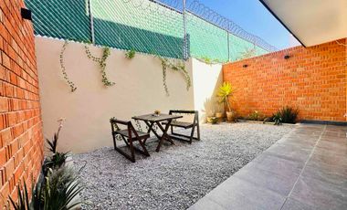 Venta de Residencias en pequeña privada en Metepec