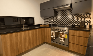 Casa en venta por la La Radial, por UVM