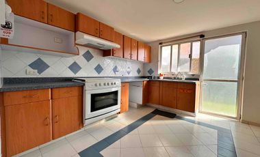 Venta de Residencia en privada, excelente ubicación